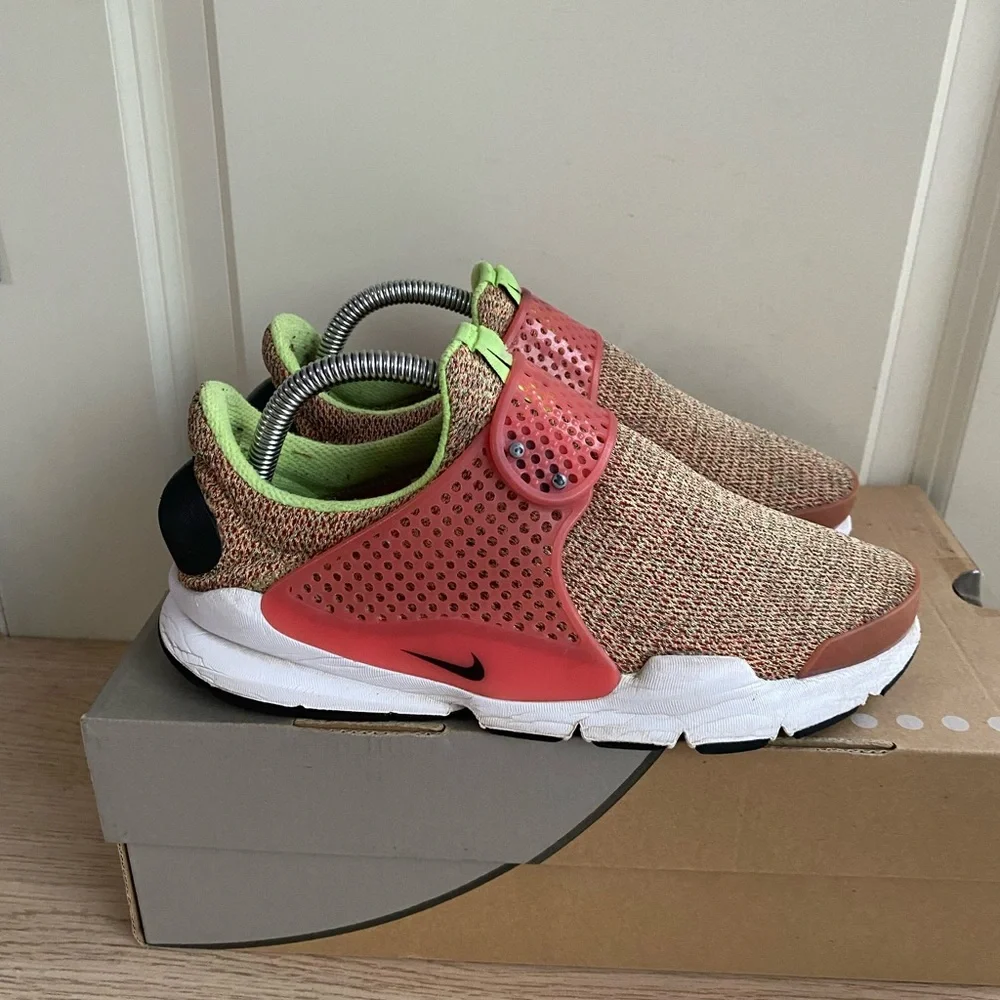 RARE 2016 Nike Sock Dart SE Ghost Green/Hot Punch Women Sneakers - SZ 8 - Picture 2 of 15